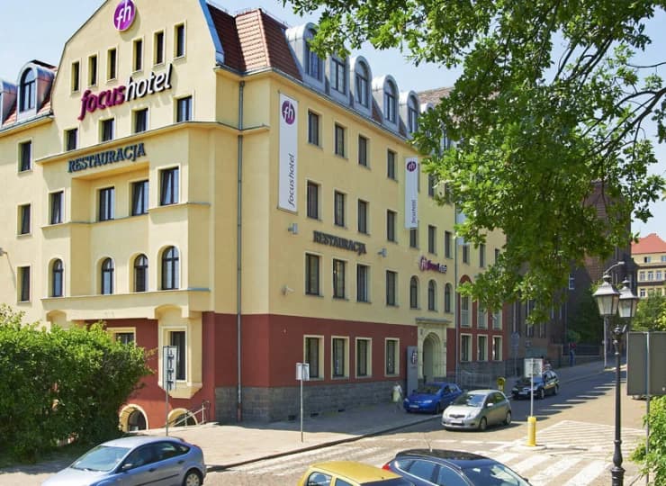 Bliską stąd do Wałów Chrobrego, Filharmonii oraz Zamku Książąt Pomorskich
