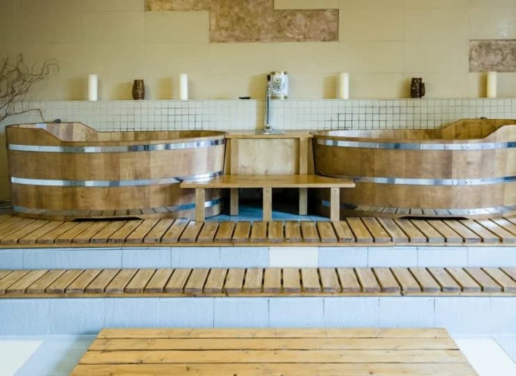 W ofercie SPA jest unikalna kąpiel piwna w drewnianych baliach