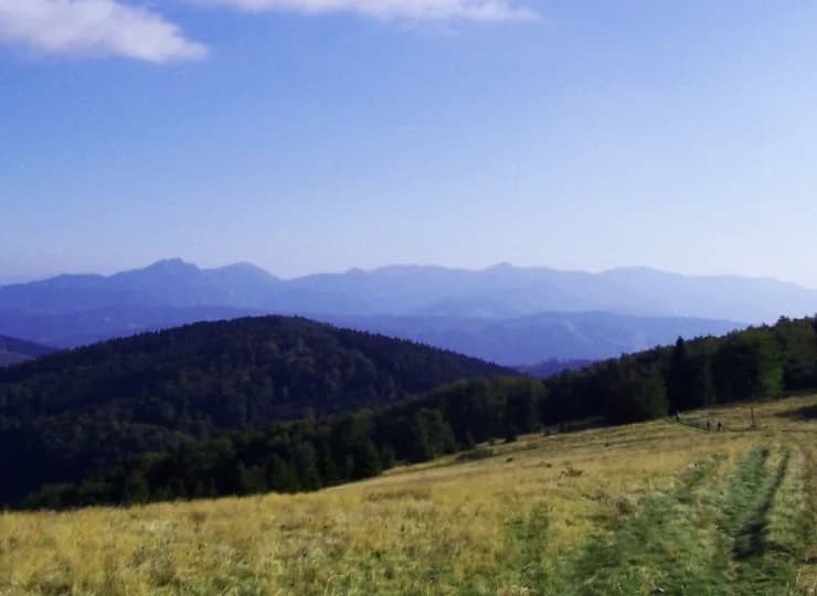 Malownicza okolica zachęca do pieszych i rowerowych wycieczek