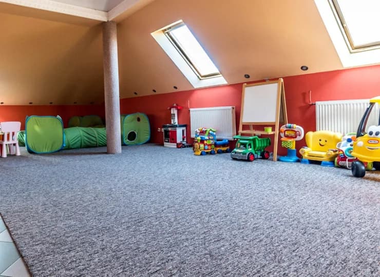 Jest także przestronna sala zabaw dla najmłodszych