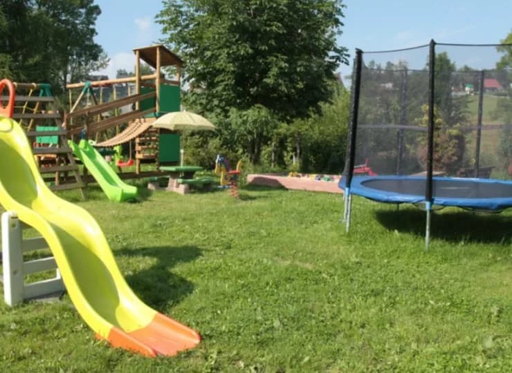 Z myślą o najmłodszych przygotowano plac zabaw