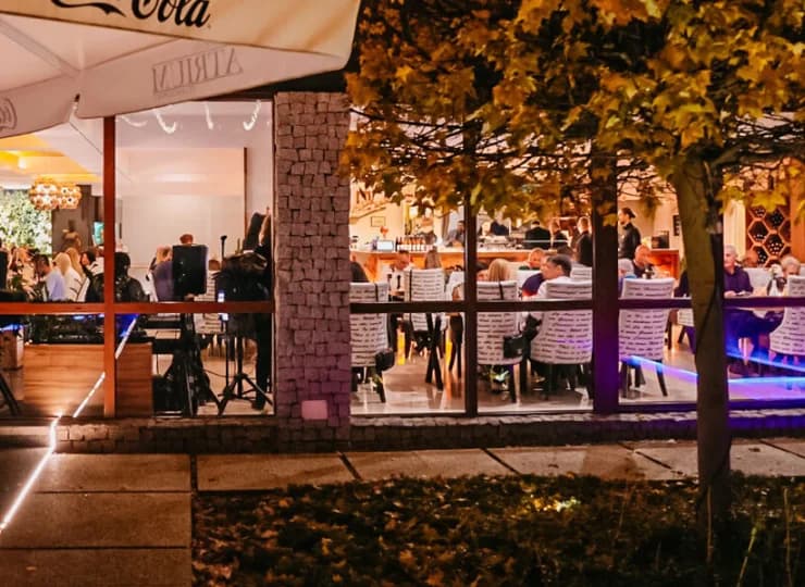 W hotelu często odbywają się eleganckie wydarzenia
