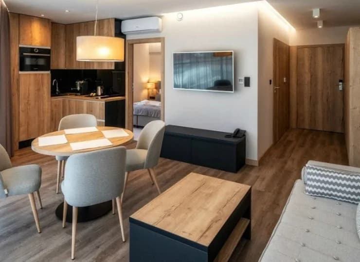 Do dyspozycji gości oddane zostały przestronne apartamenty