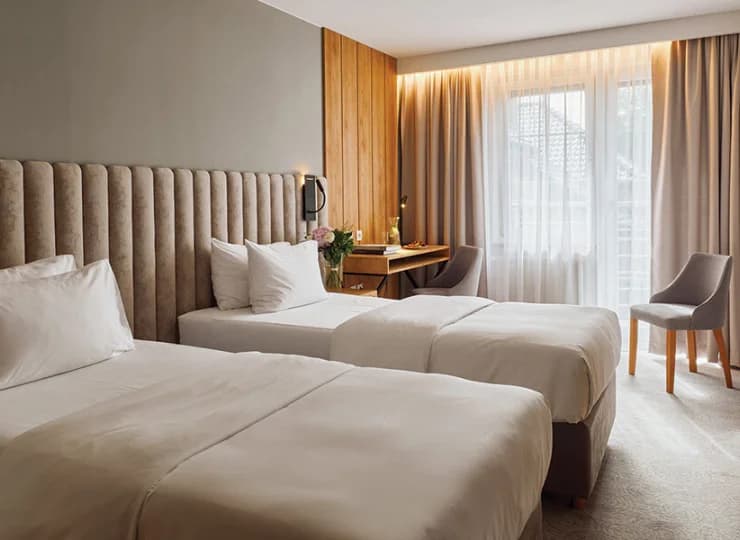 W wyposażeniu: TV, Wi-Fi, zestaw do parzenia kawy, minibar