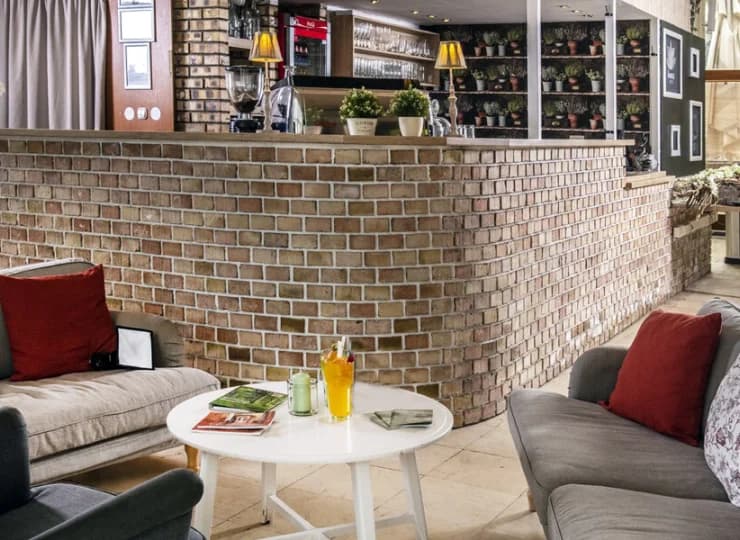 Recepcja hotelu jest czynna przez całą dobę