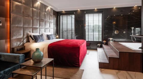 Penthouse Art Suite z jacuzzi 2+3