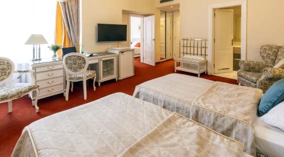 Family room 2+2