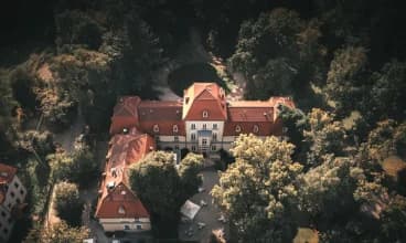 Posiadłość otulona parkiem pozwala na pełny odpoczynek