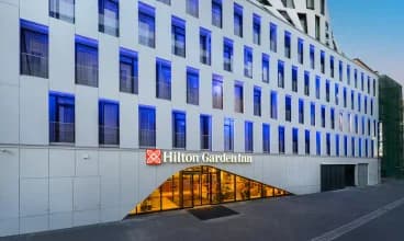 Hotel należy do renomowanej sieci Hilton Garden Inn