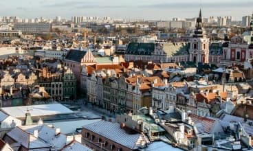 Butikowy Hotel Kolegiacki**** mieści się na Placu Kolegiackim w centrum Poznania