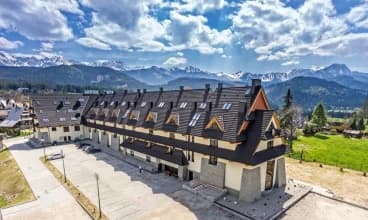 Z okien Hotelu Tatra rozciąga się piękna panorama Tatr i Zakopanego