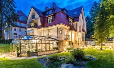 Villa Alina to pensjonat położony w centrum Polanicy-Zdroju