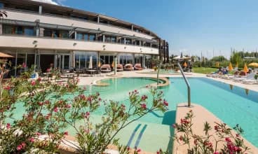 Hotel Golden Lake Resort**** w węgierskim letnisku nad jeziorem Balaton