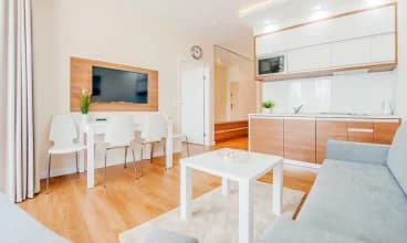 Do dyspozycji Gości oddano przestronne apartamenty