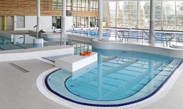 Hotel Aqua Zdrój dysponuje parkiem wodnym z licznymi atrakcjami