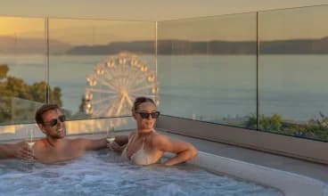 Aminess Younique Narrivi to hotel w Crikvenicy z jacuzzi z widokiem na morze