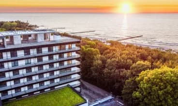 Sofra Mielno mieści się nad Bałtykiem w kurorcie Mielno