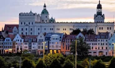 Hotel Zamek Centrum **** mieści się u podnóża szczecińskiego zamku książęcego