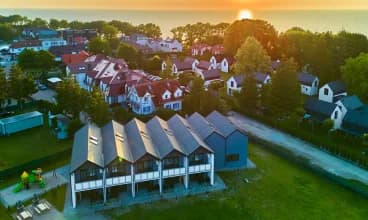 Aparthouse Cliff by Orka znajduje się tylko 150 m od morza i zejścia na plażę
