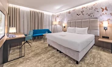 Nowoczesny hotel w standardzie Premium oferuje przestronne i wygodne pokoje