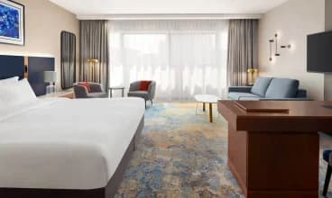 Apartament Junior Suite ma dodatkowo rozkładaną sofę