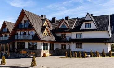 Zapotoczny Residence znajduje się w Zębie