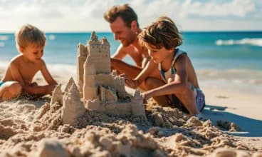 Ośrodek Wczasów Rodzinnych Universal mieści się tuż przy plaży nad Bałtykiem