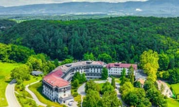 Kameralny Hotel Toplice *** jest wkomponowany w kompleks termalnego spa
