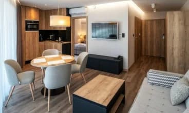 Do dyspozycji gości oddane zostały przestronne apartamenty