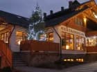 Uroczy i stylowy Hotel Alpejski posiada świetną lokalizację