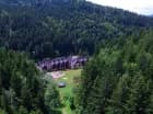 Hotel jest ukryty w dolinie Wierchomlanki