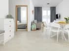 Każdy apartament ma balkon, aneks kuchenny, łazienkę z pralką