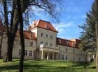 Zabytkowy Dwór Sieraków mieści się pod Wieliczką i Krakowem