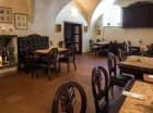 W hotelu mieści się styloa sala restauracyjna