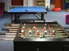 Dostępne są także piłkarzyki oraz pingpong