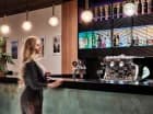 Obiekt dysponuje drink barem oraz tarasem letnim