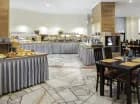 Na gości czeka sala restauracyjna, w której można udanie rozpocząć dzień