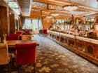 W Grand Hotel Bachledka Strachan są dwie restauracje