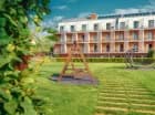 Hotel jest otoczony rozległym ogrodem, który sprzyja relaksowi