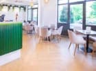 Warto dodać, że w 2021 roku hotel przeszedł kompleksowy remont
