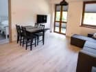 Apartamenty są dwupokojowe i przestronne