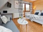 Apartamenty są wyposażone w telewizor z płaskim ekranem i WiFi