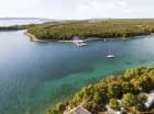 Crvena Luka Resort**** znajduje się w pięknej adriatyckiej zatoce