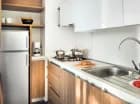 Comfort Holiday Home ma wyposażony aneks kuchenny
