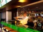 W hotelu znajduje się bar, gdzie można wypić smacznego drinka