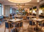 W resorcie mieści się elegancka restauracja