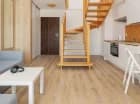 Apartament składa się z części dziennej z aneksem oraz sypialni