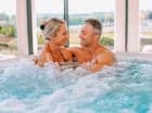 Przez cały rok, niezależnie od pogody można zrelaksować się w jacuzzi