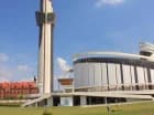 Hotel sąsiaduje z Sanktuarium Bożego Miłosierdzia