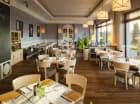W hotelu jest restauracja Brasserie Tiffi